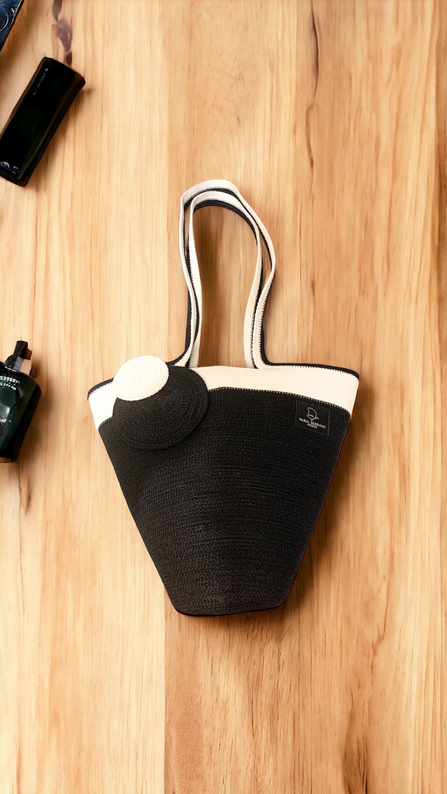 Victoria bucket bag